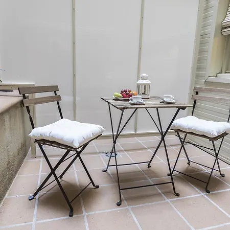 Appartement Bravissimo Cort Reial-1b *