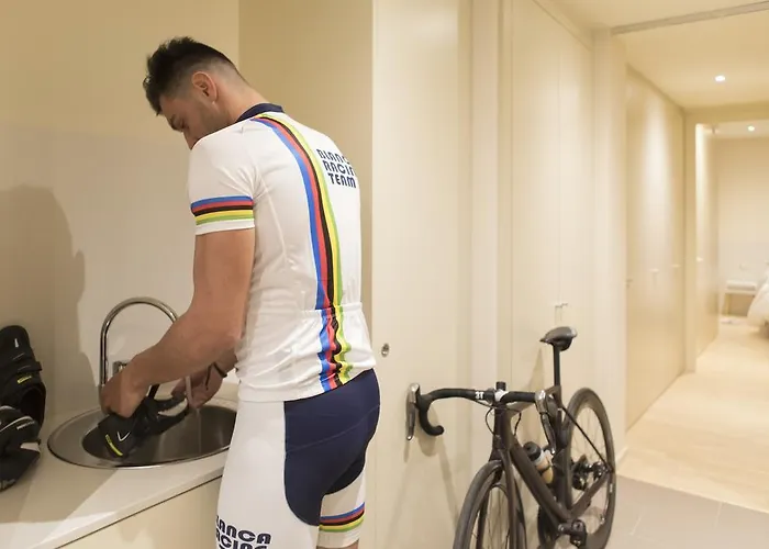 Bravissimo Cort Reial-1b *