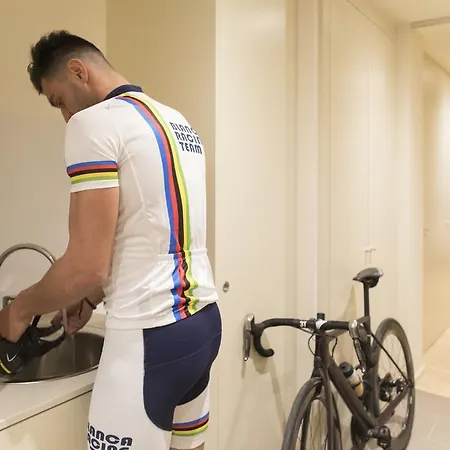 Bravissimo Cort Reial-1b *