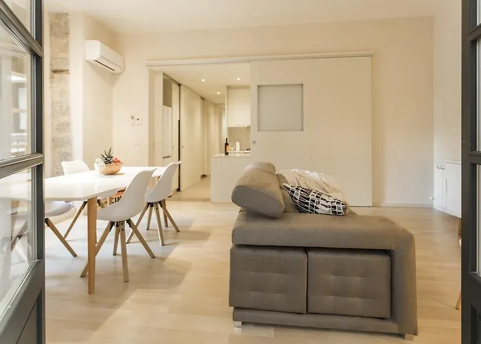 Bravissimo Cort Reial-1b *