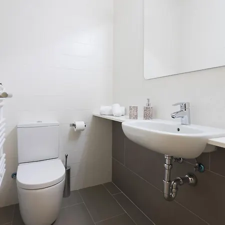 Apartment Bravissimo Cort Reial-1b