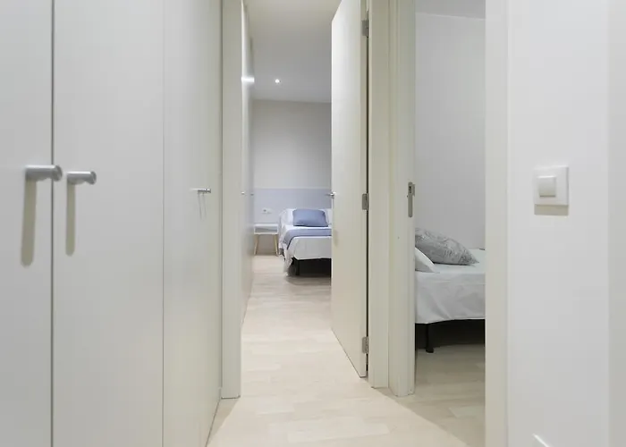 Bravissimo Cort Reial-1b * Girona