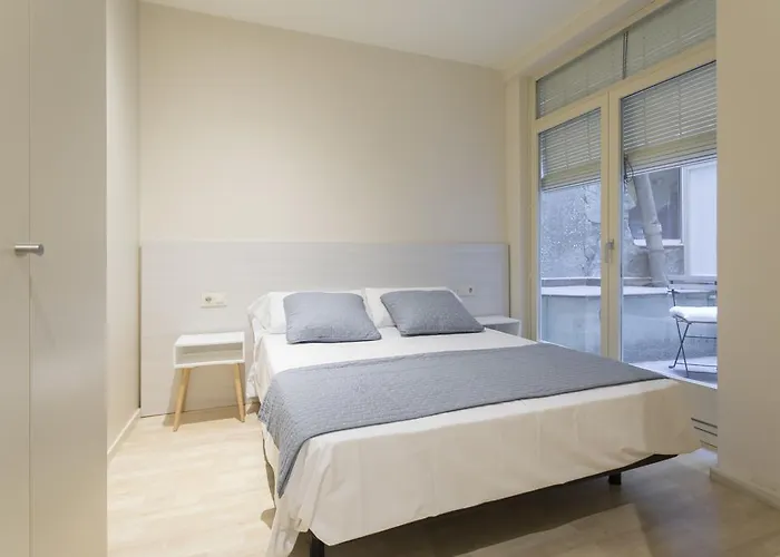 Bravissimo Cort Reial-1b Appartamento *